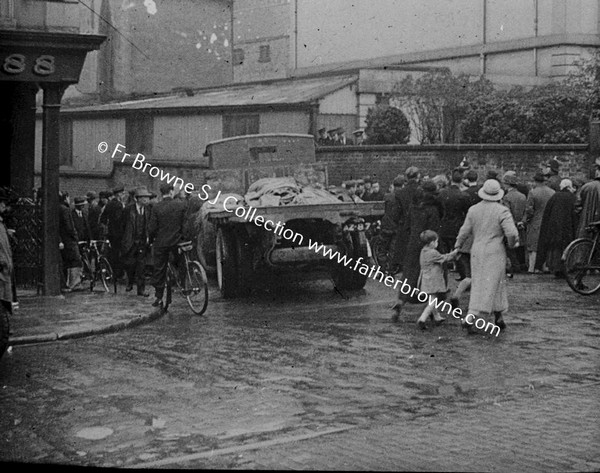 CRASH OUTSIDE GUINNESS BREWERY